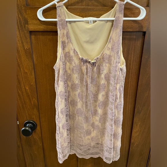 Cabi intrigue lavendar tank lace overlay style #663 size medium - Picture 1 of 4